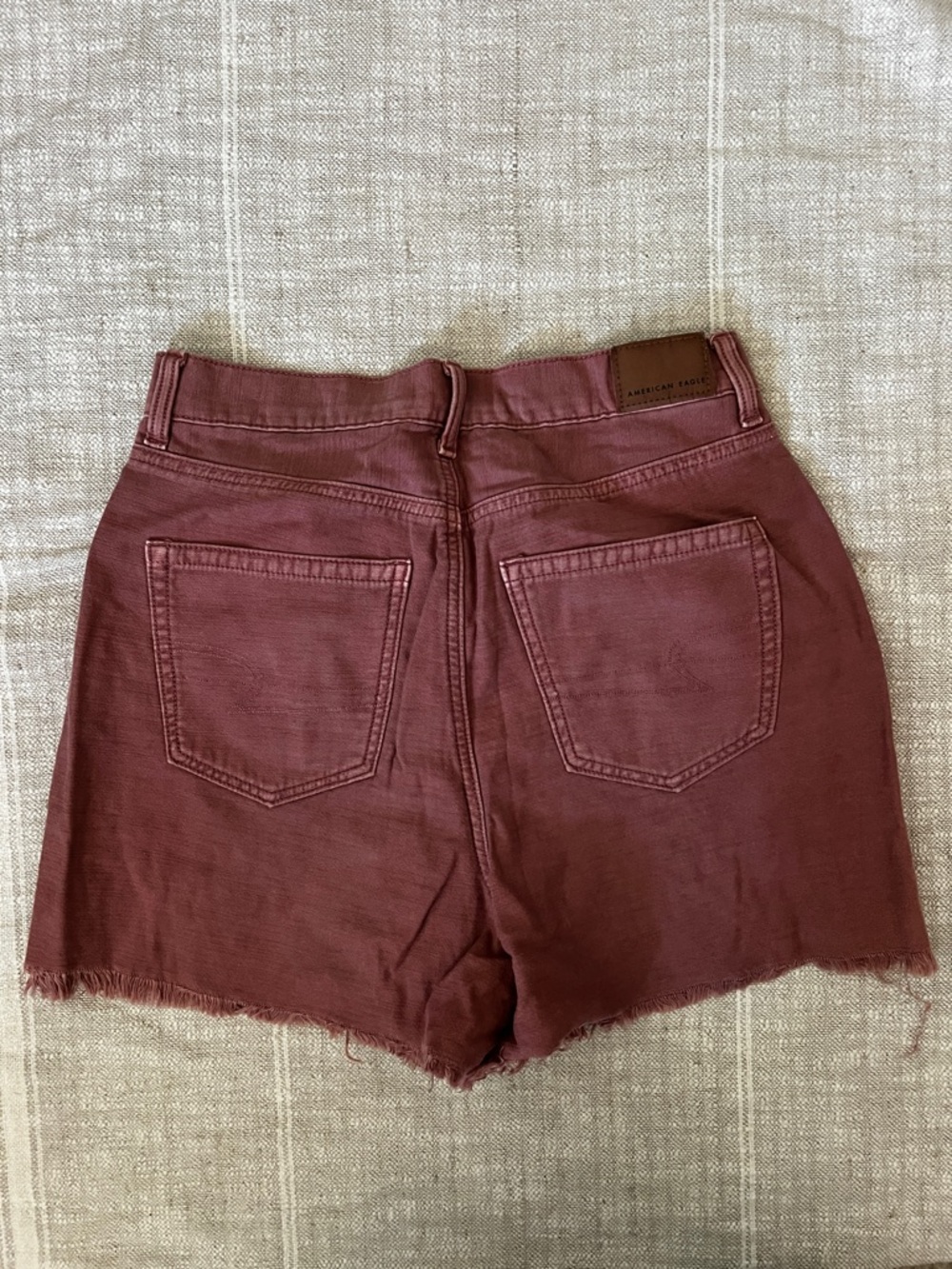 American Eagle High Rise Mom Short - Picture 2 of 4